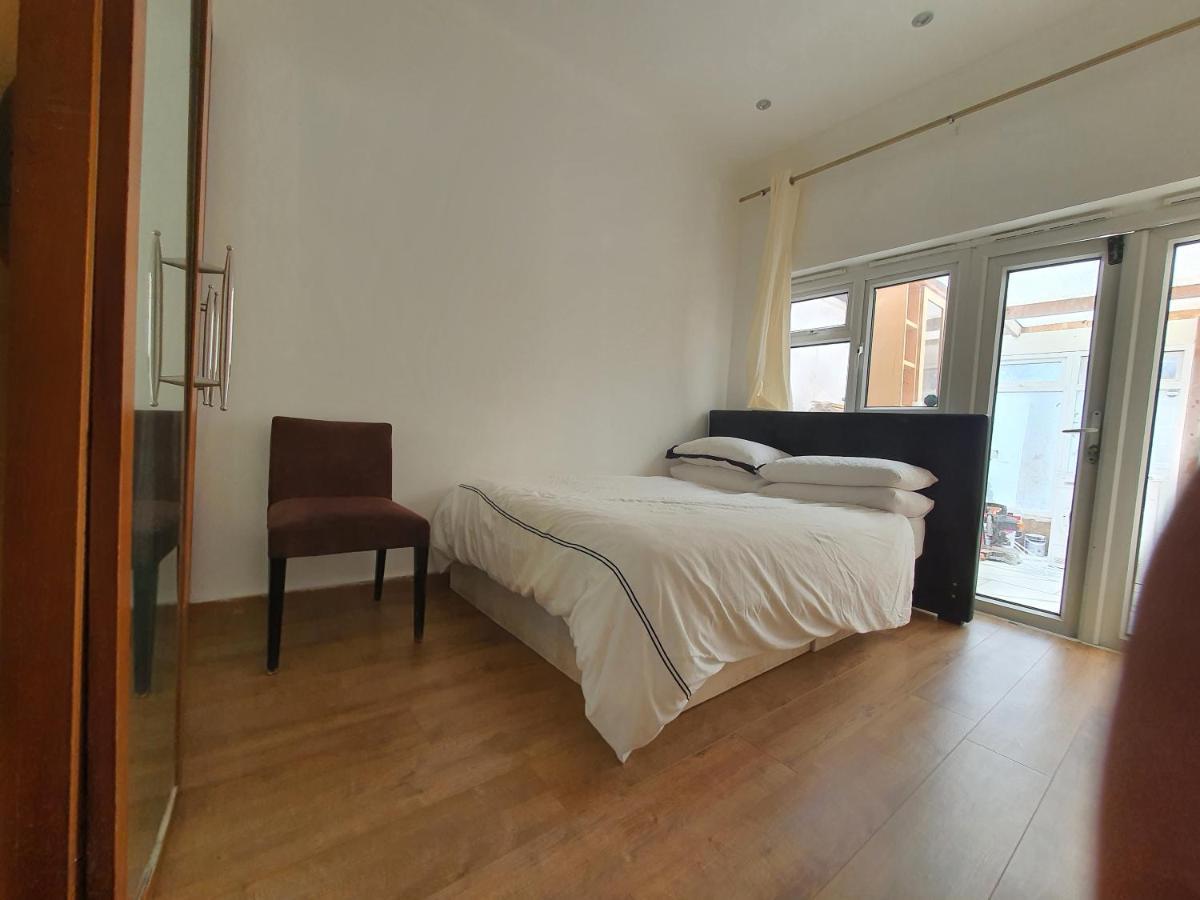 Private Room- Direct Travel Central/ Heathrow Лондон Екстериор снимка