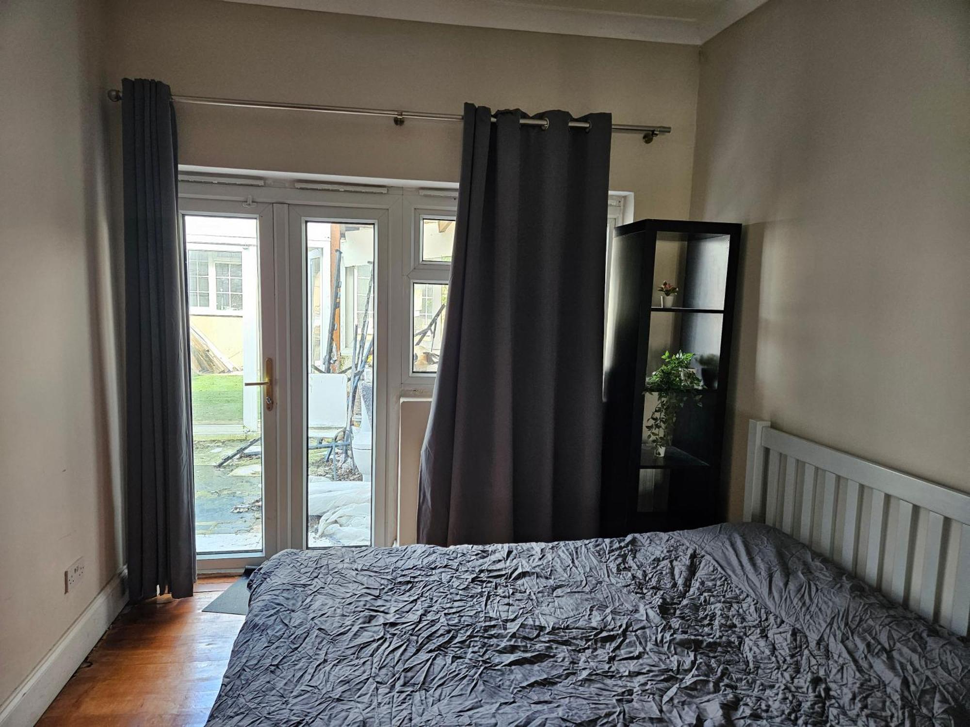 Private Room- Direct Travel Central/ Heathrow Лондон Екстериор снимка